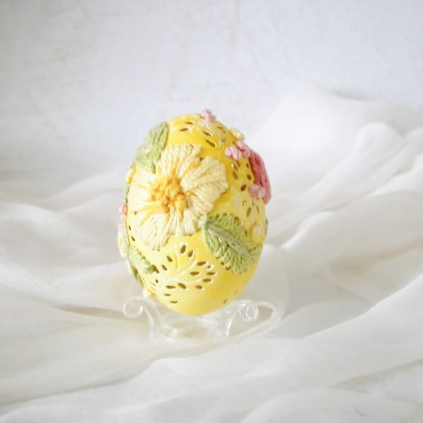 A lemon colour embroidered goose eggshell