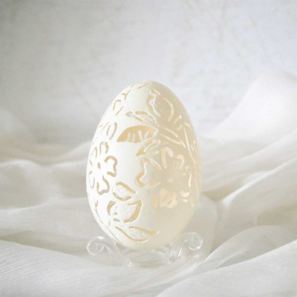 Hand carved goose eggshell in its natural ivory colour